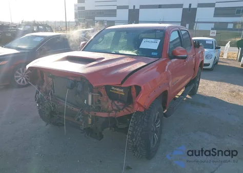 2017 Toyota Tacoma z USA, uszkodzony, nr VIN 5TFCZ5AN7HX054604